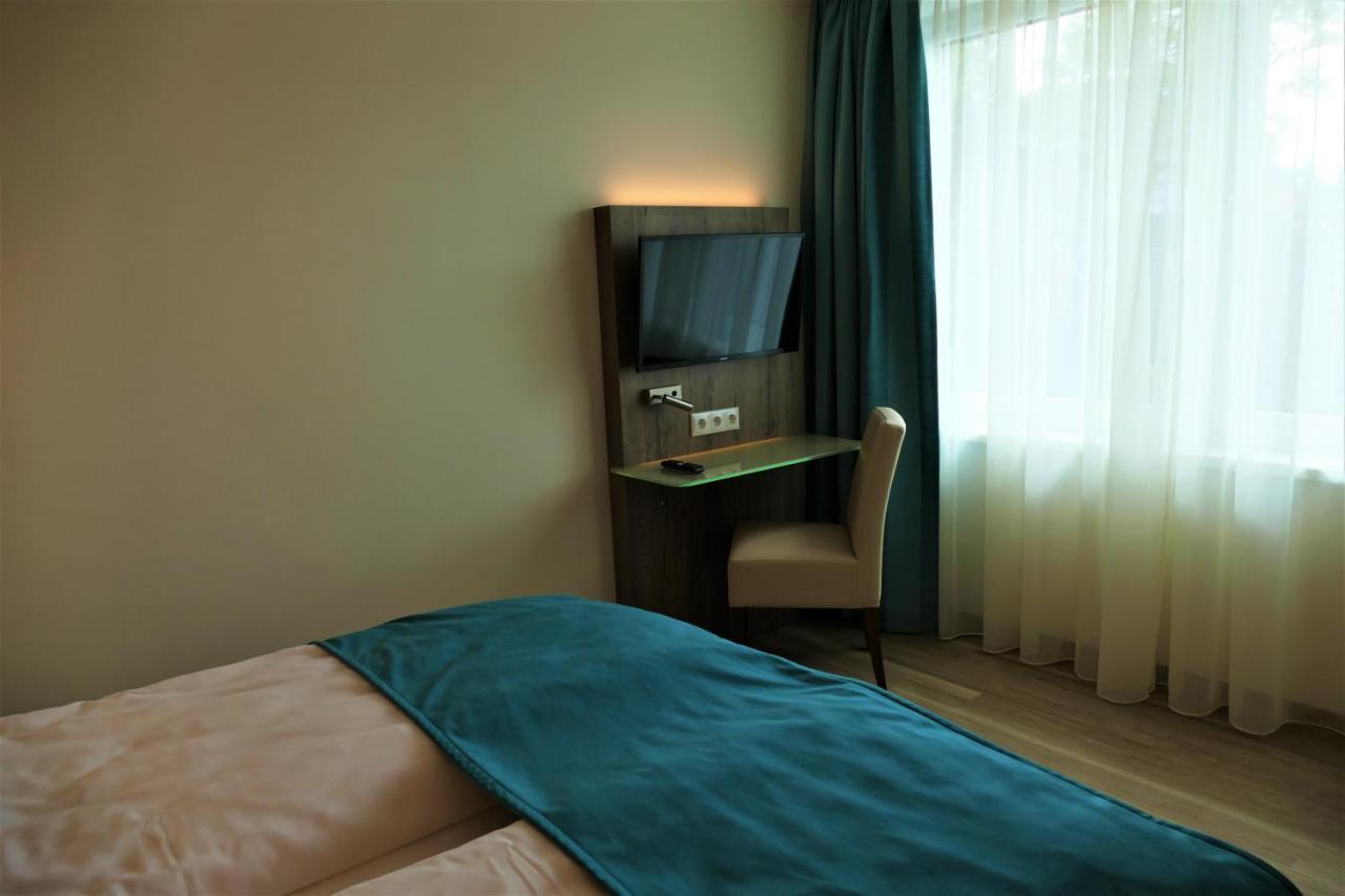 Meyn'S Apartments & Hotel Soltau Extérieur photo