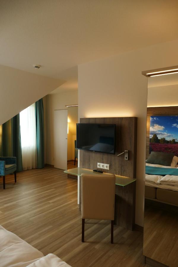 Meyn'S Apartments & Hotel Soltau Extérieur photo