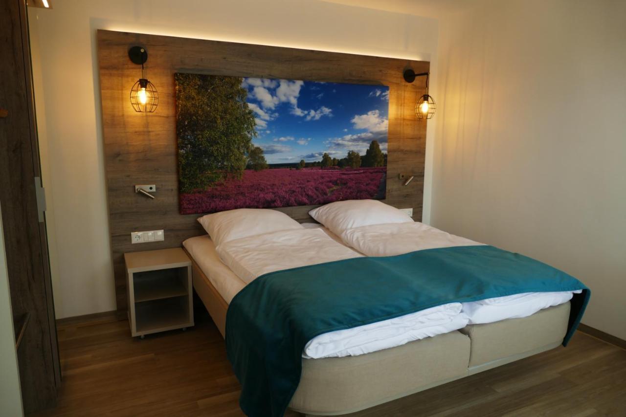 Meyn'S Apartments & Hotel Soltau Extérieur photo