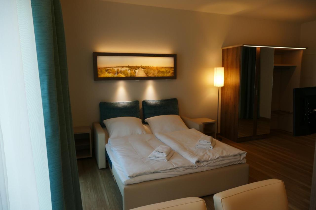 Meyn'S Apartments & Hotel Soltau Extérieur photo