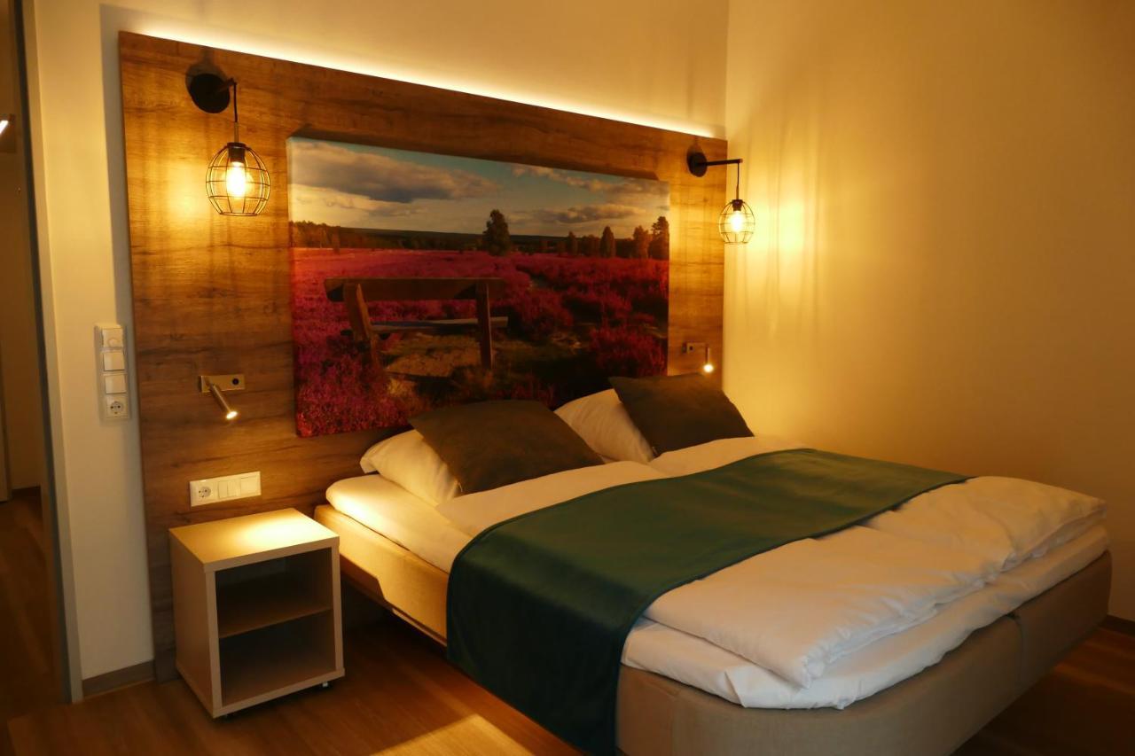 Meyn'S Apartments & Hotel Soltau Extérieur photo
