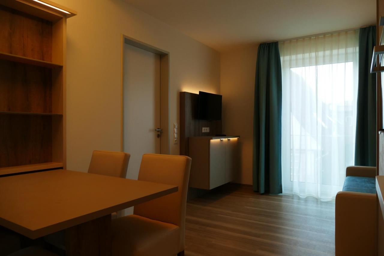 Meyn'S Apartments & Hotel Soltau Extérieur photo